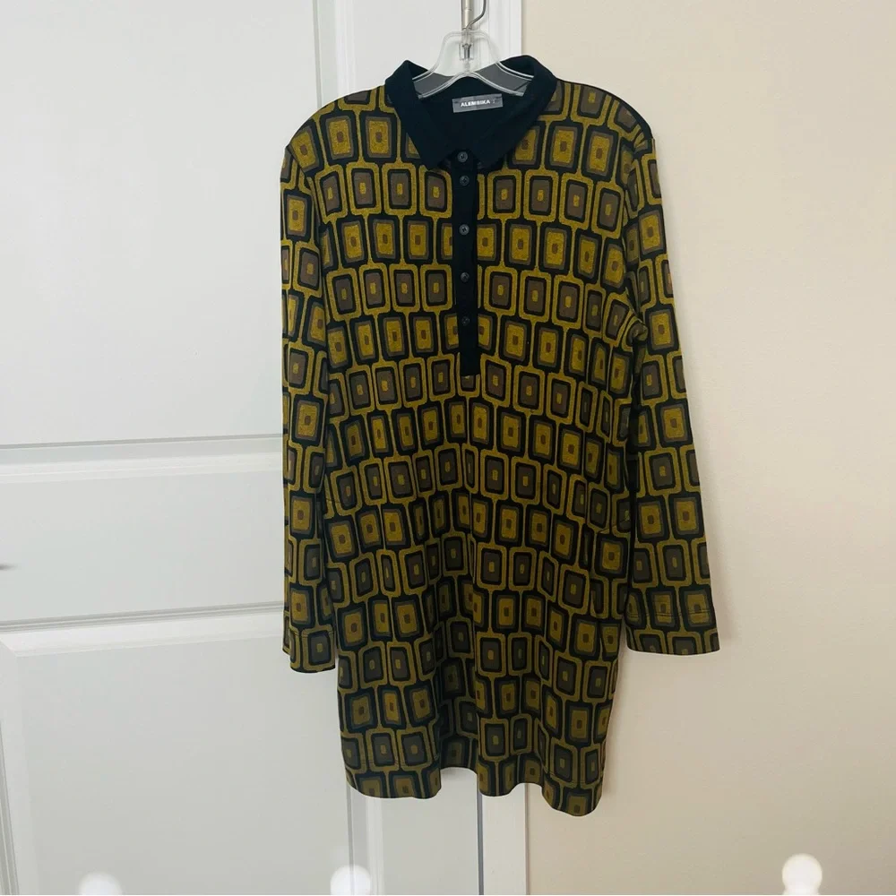 Alembika Dynamite Days Button Down Tunic